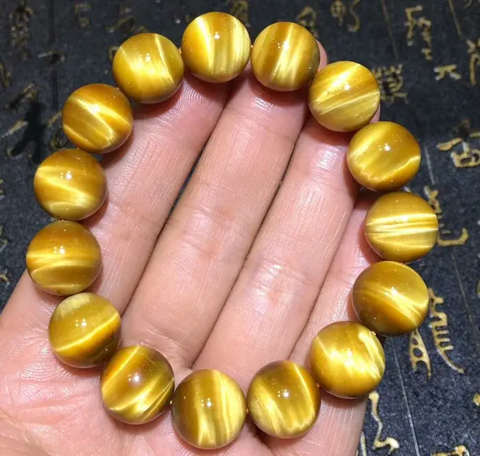 Bracelet en œil de tigre jaune or naturel avec perles en cristal de puissance pour femmes occasions de fête style classique unique