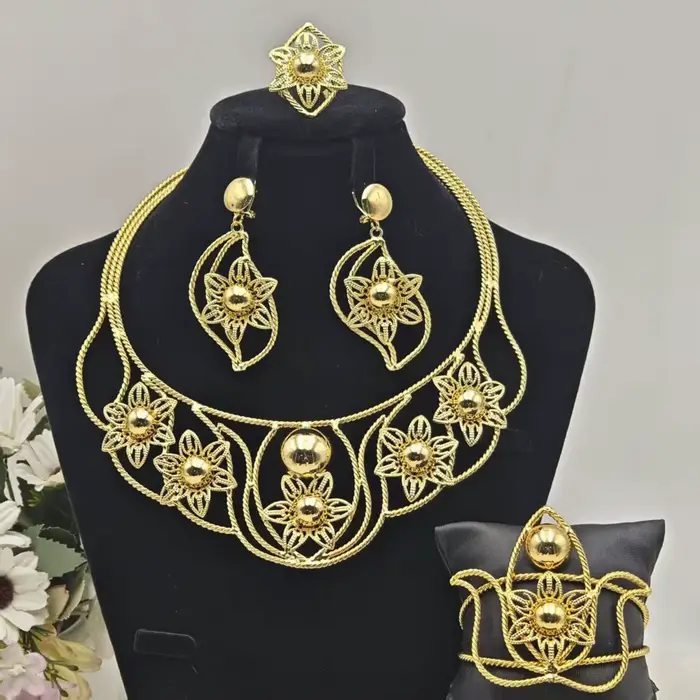 Ensemble de bijoux de dubaï pour femmes, couleur or, boucles d'oreilles ajourées, collier de fleurs,