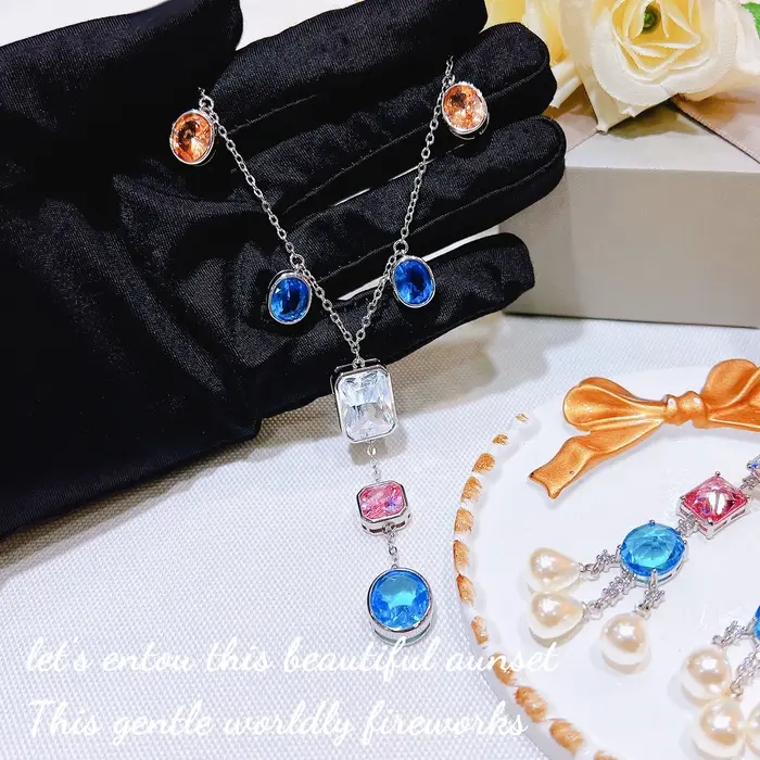 Collier en Tourmaline de couleur simulée