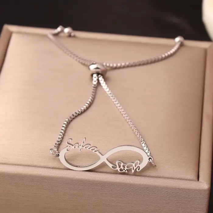 Bracelet personnalisé avec nom pour maman
