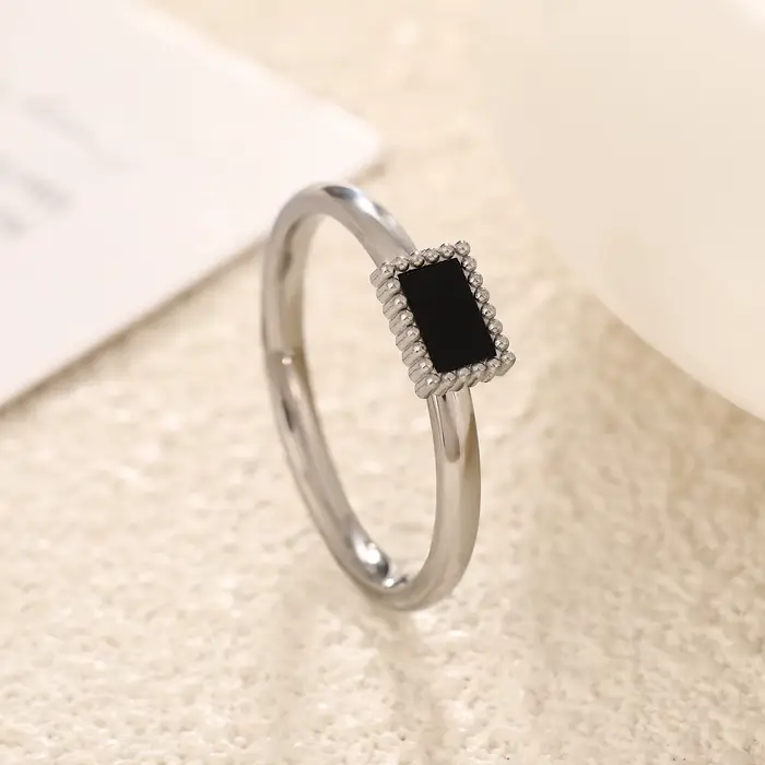 Bague rectangulaire noire en acier inoxydable pour femmes, bagues minimalistes à la mode, bijoux géo