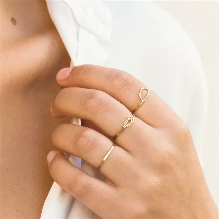 Bague en or rempli unique arc anneaux style punk pour femmes occasions spéciales partys minimalistes et audacieuses