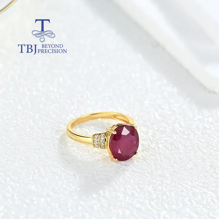 Bague classique orgueeuse pour femme