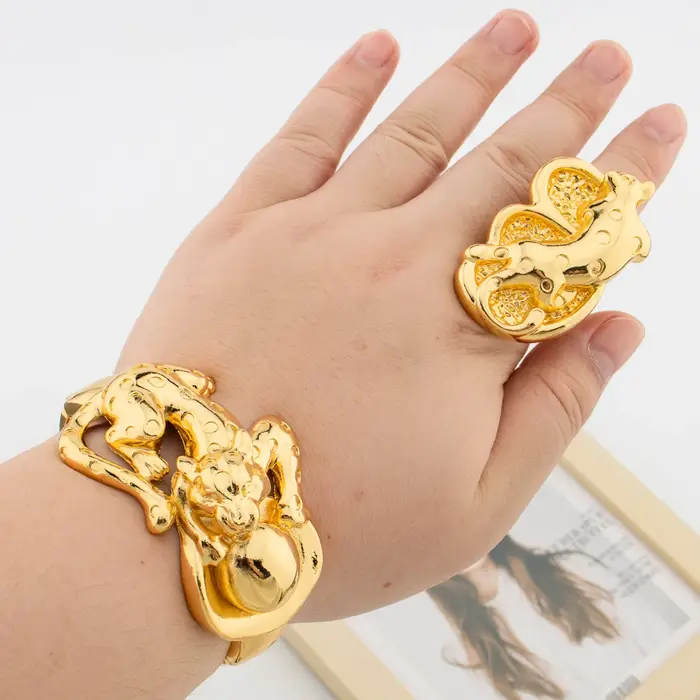 Ensemble de bracelets plaqué or avec bague pour femmes élégant romantique pour mariage fiançailles anniversaire occasions spéciales