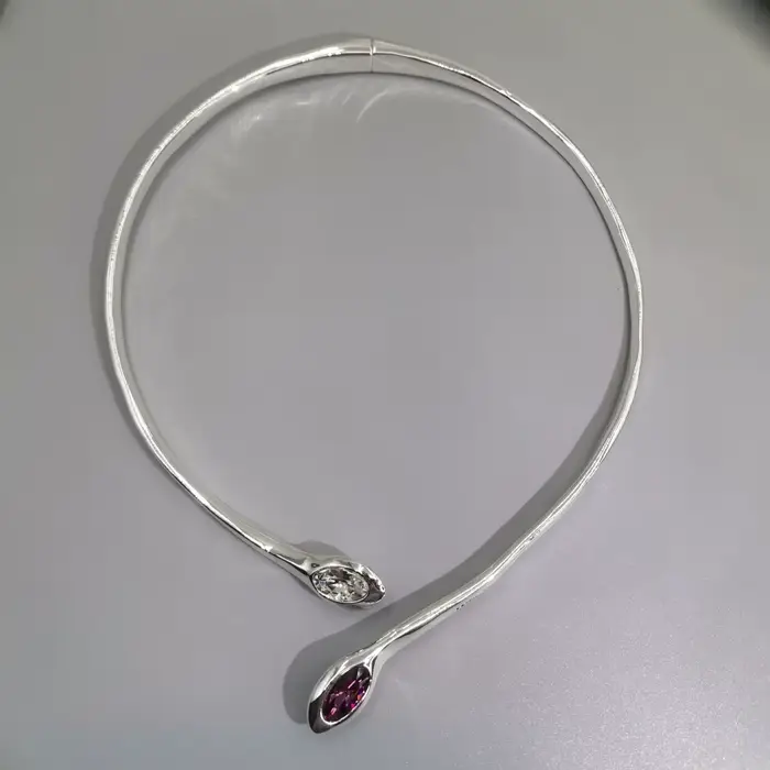 2025 design tendance et de niche, collier en cristal rouge et blanc, personnalisé, accrocheur et pol