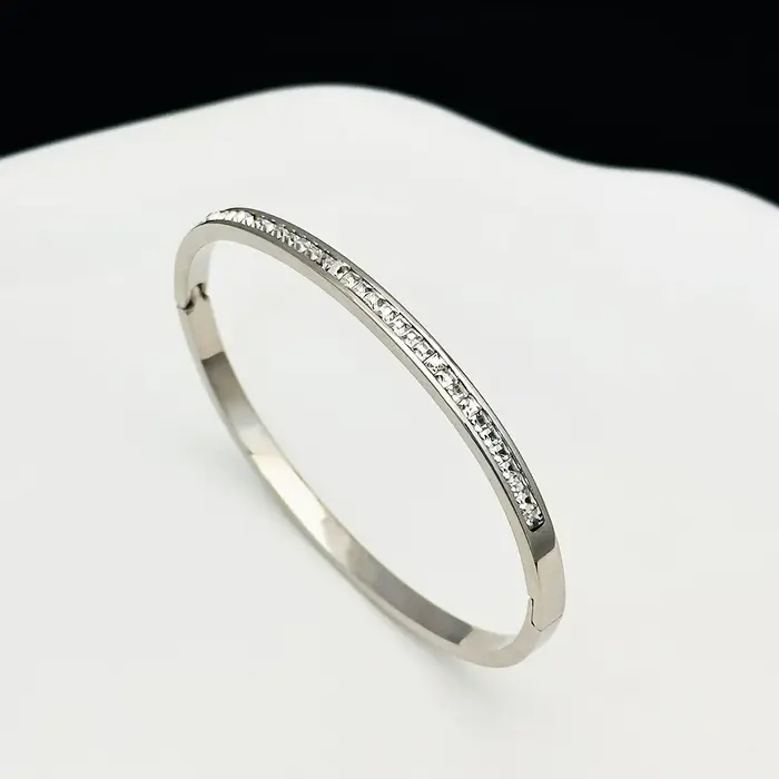 Bracelet de luxe brillant en Zircon pour femmes, breloque à la mode, couleur or, acier inoxydable, C
