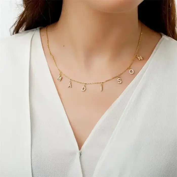 Collier personnalisé avec nom pour femme