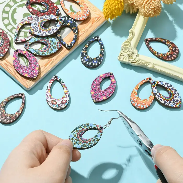 Boucles d'Oreilles en Bois de 8 Styles