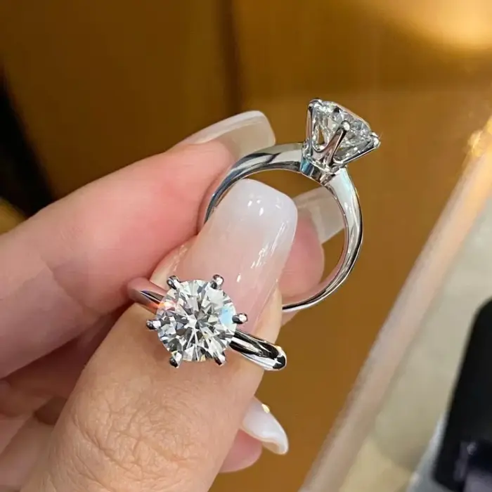 Bague de fiançailles femme classique en argent sterling S 925. Diamant 100% Mozambique 1 carat. cadeau d'anniversaire