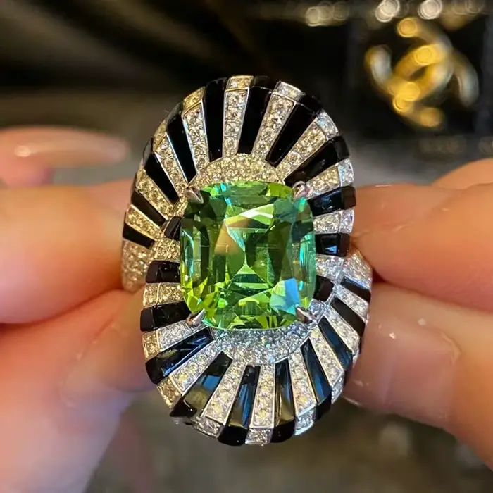 Bague femme en émail vert émeraude INS 2025