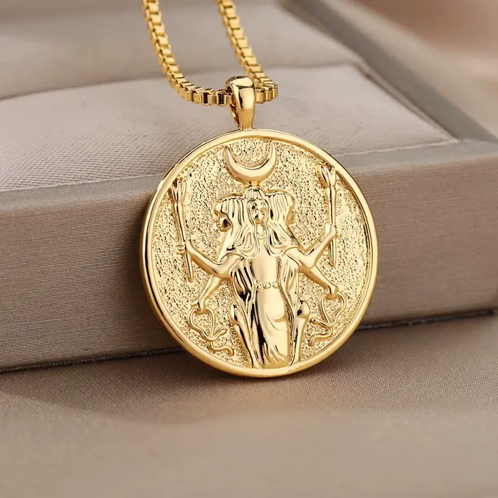 Déesse aphrodite cléopâtre Artemis Athena Hecate collier acier inoxydable mythologie grecque