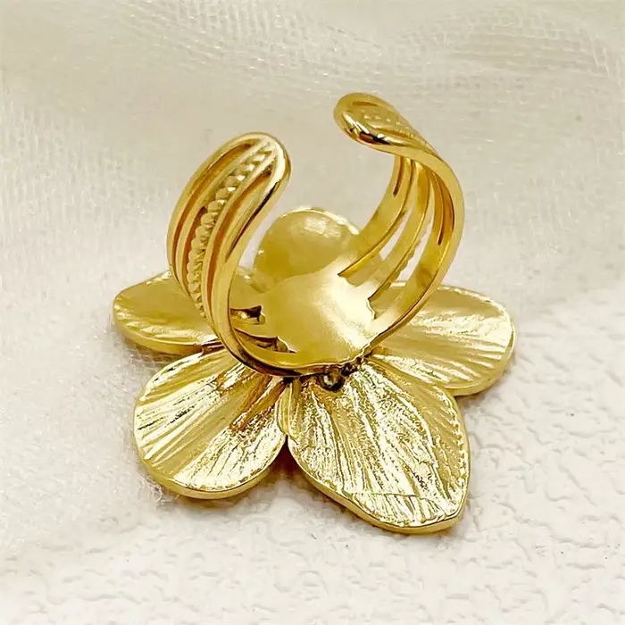 Bague à fleurs pour femmes