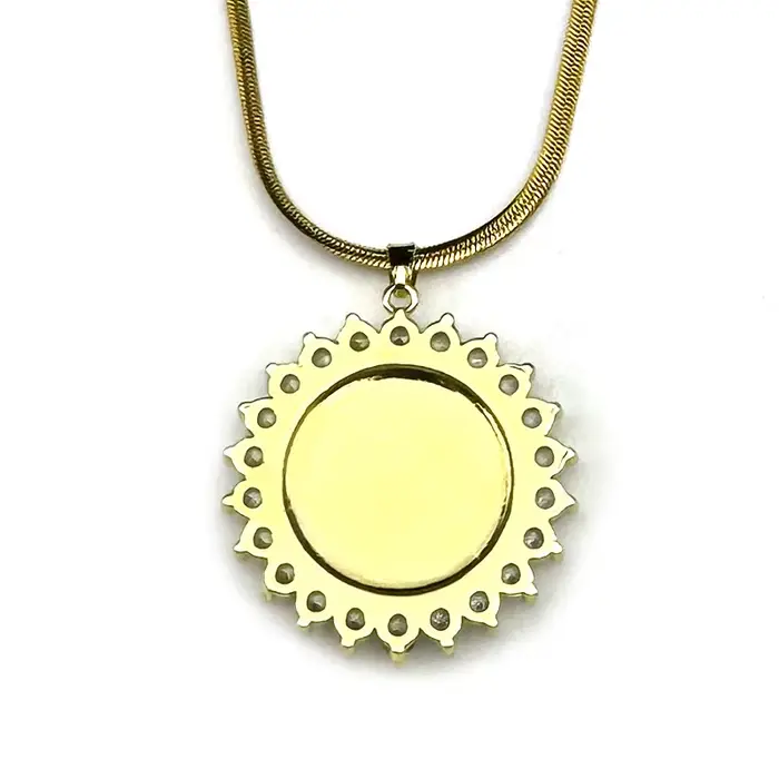 Collier avec pendentif en cuivre et Zircon religieux de la vierge marie pour femmes et hommes, en acier inoxydable, couleur or, breloque féminine, chaîne serpent, bijoux