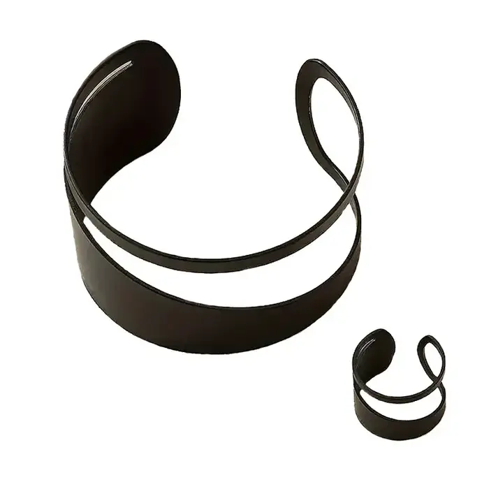 Ensemble de bagues et bracelets ouverts à large face rouge et noir