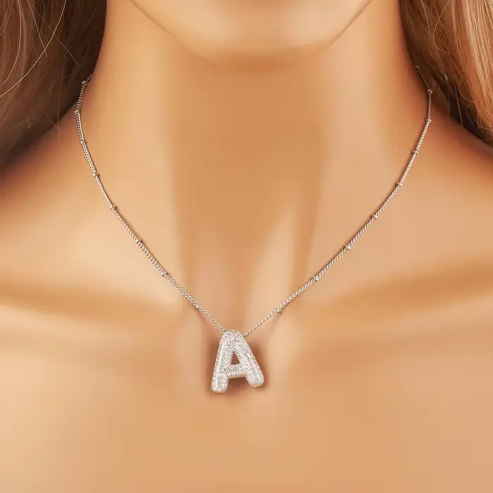 Collier en zircon scintillant avec initiales personnalisables pour femmes, cadeau d'occasion spéciale, design classique, finition durable, ajustement confortable