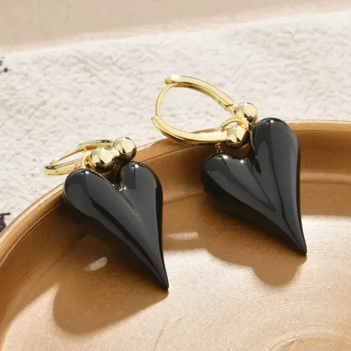 Boucles d'oreilles pendantes en forme de cœur en émail pour filles et femmes