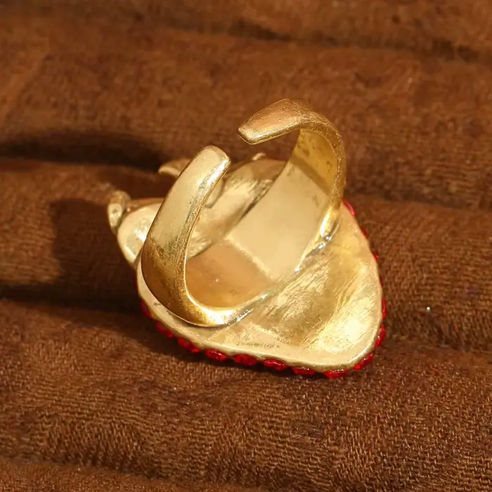 Bague Vintage fraise rouge couleur or feuille strass Cocktail bijoux de créateur de luxe accessoires de haute qualité femme 2025