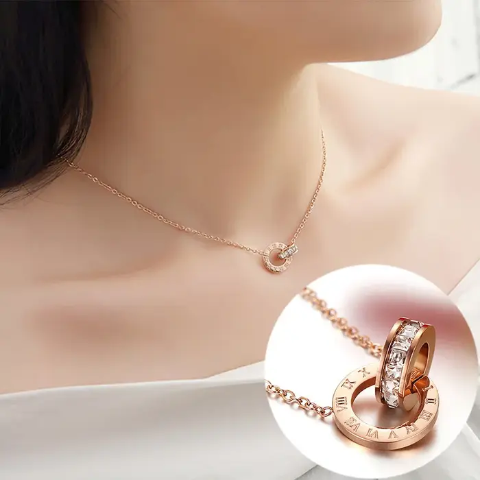 Collier classique pour femme avec chiffres romains et cristaux