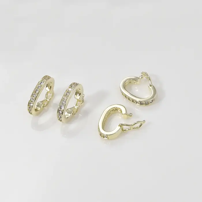 3Pcs Laiton Plaqué Or Zircon Hinged Pendant Enhancer Bail Clasp w Safety Latch Bail Connectors For B