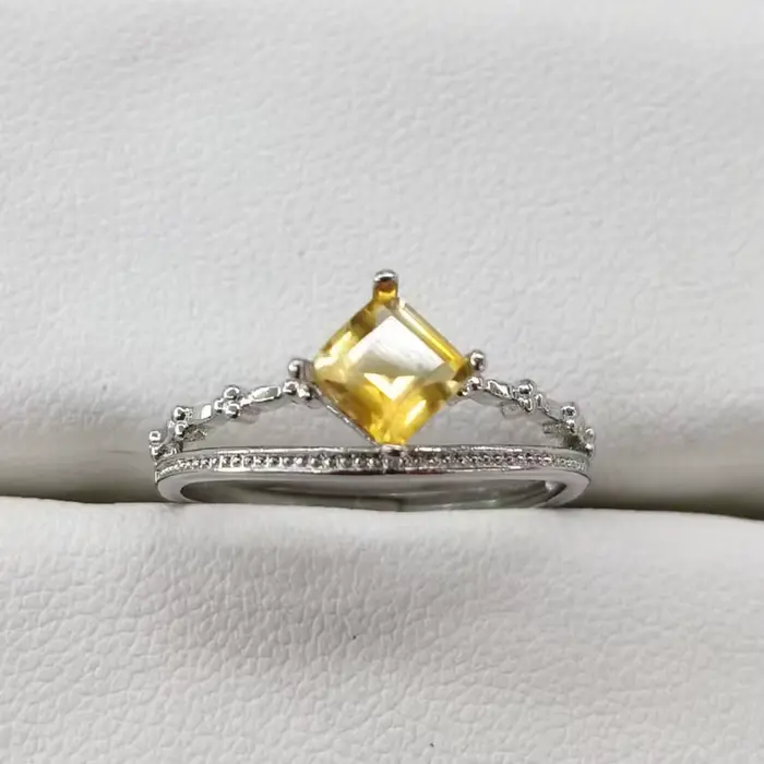 Bague carrée en citrine 100% naturelle