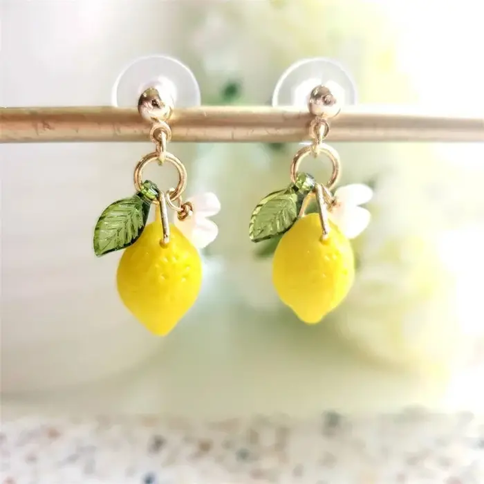 Boucles d'oreilles pendantes en forme de citron