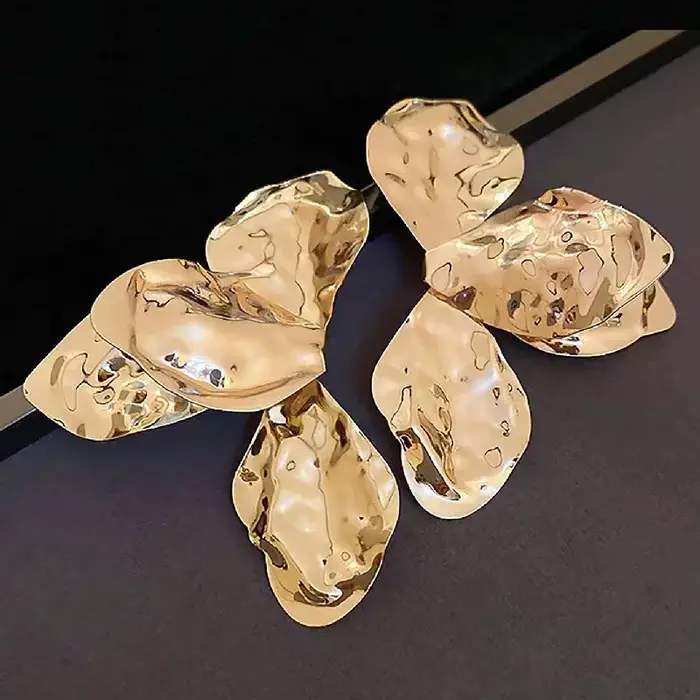 Boucles d'oreilles clous vintage en émail blanc avec grandes fleurs en métal pour femmes, style euro