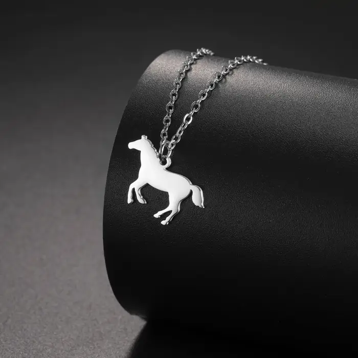 Collier simple en forme de cheval pour femme et homme, pendentif animal couleur or, chaîne à maillon