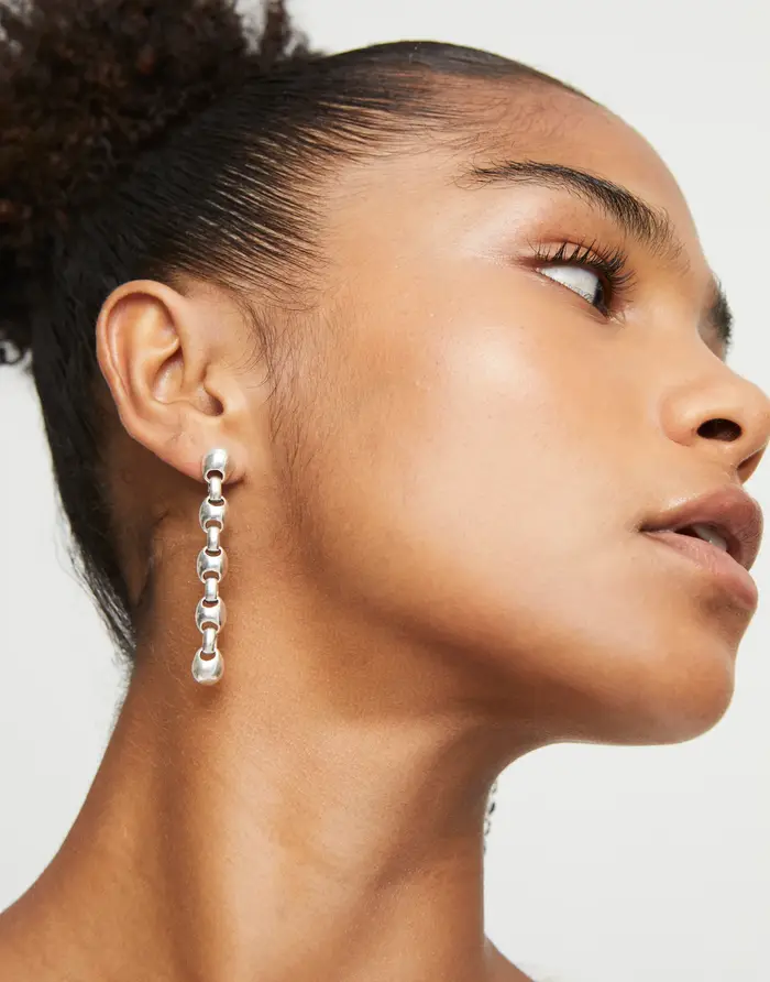 Boucles d'oreilles élégantes à longue chaîne