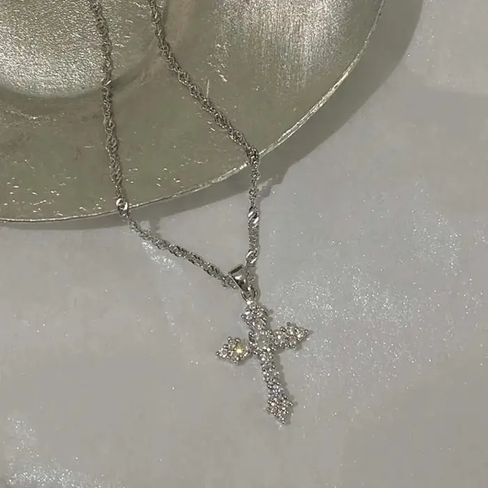 Collier pendentif croix en Zircon cristal brillant pour femmes et filles