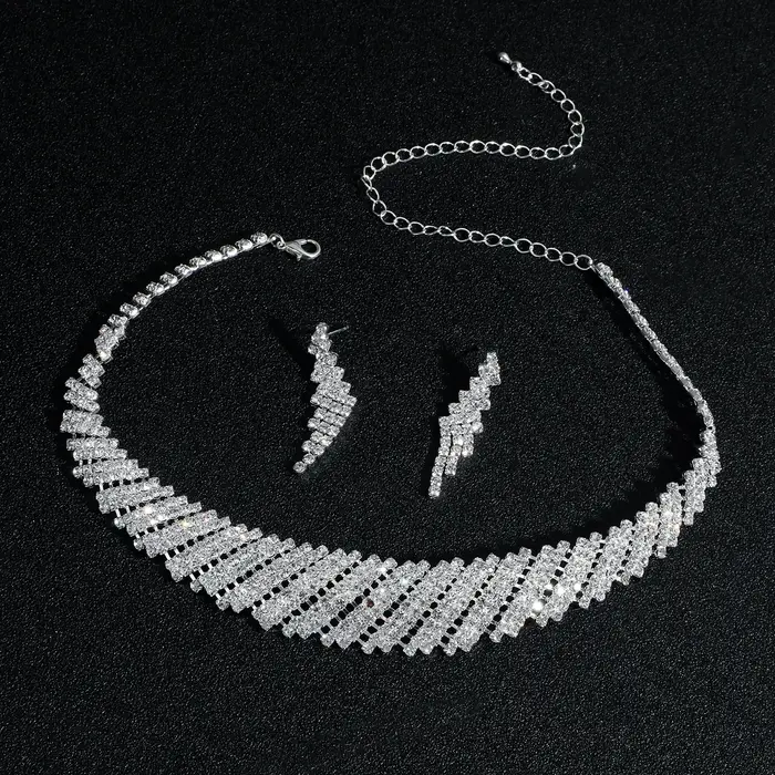 Collier en cristal avec strass pour femmes, chaîne, cadeau de mariage