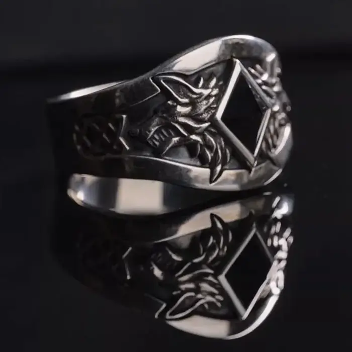 Bague Ruth rétro de luxe tendance, design élégant et populaire