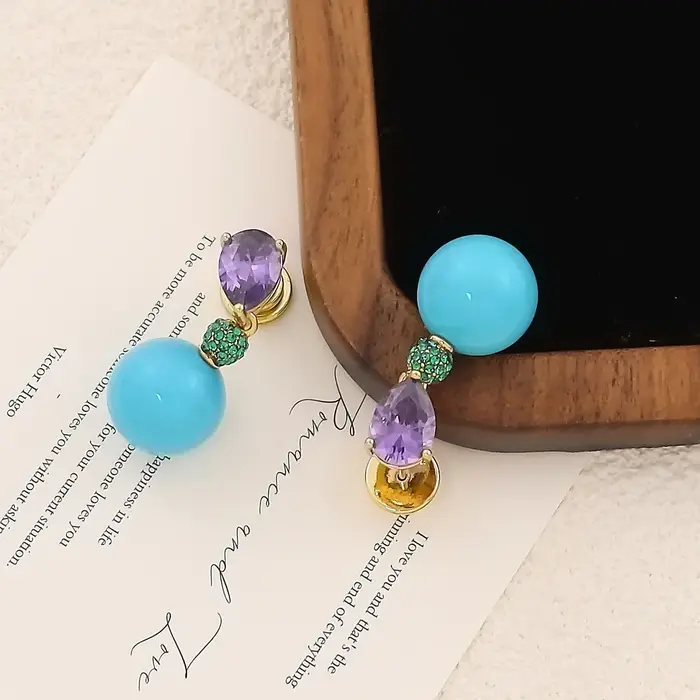 Boucles d'oreilles élégantes en zircone Turquoise violette
