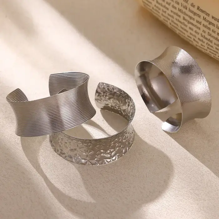 Bracelet manchette large tendance pour femme