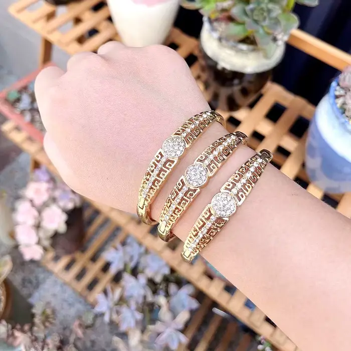 SUNSPICEMS plein strass indien Bracelet rétro couleur or grand rouge vert blanc cristal turc Design manchette