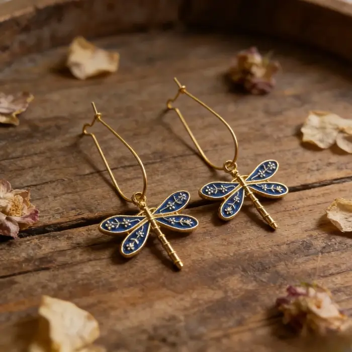【 Favoris des clients 】 1 paire de boucles d'oreilles bleues motif libellule - Convient aux femmes et à toute la famille