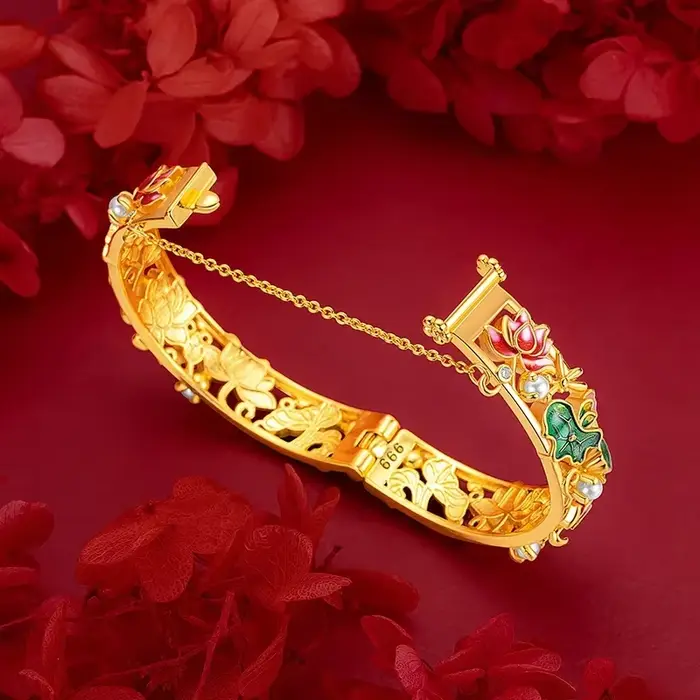 Bracelet en or AU750, design orchidée en émail antique