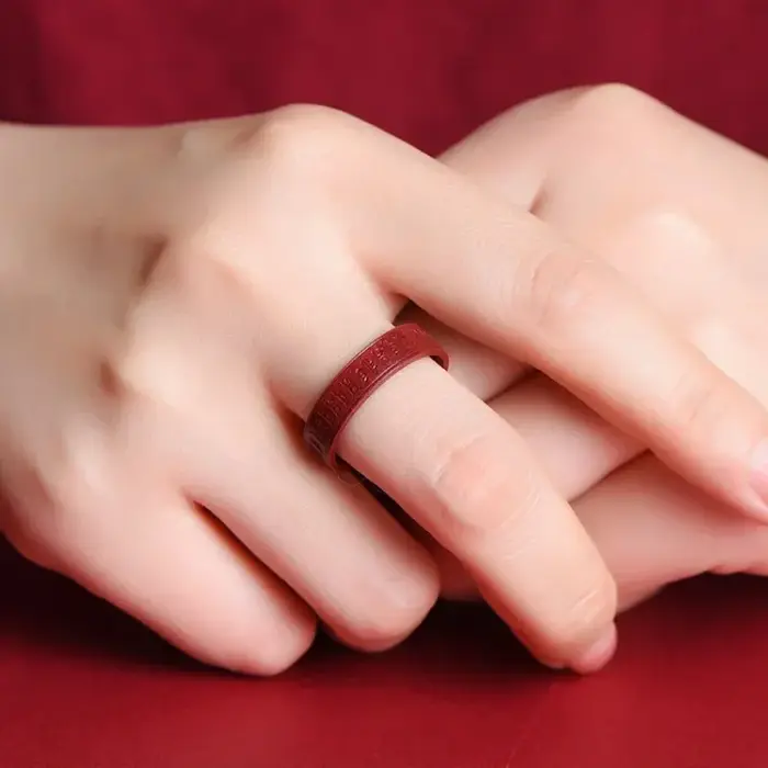 Bague rouge cinabre porte-bonheur Feng Shui