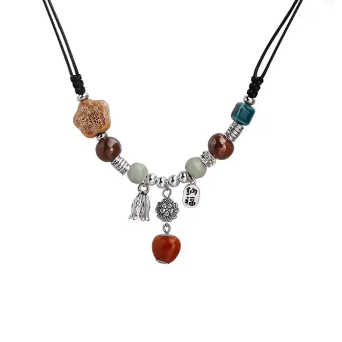 Collier pendentif goutte d'eau en céramique fait à main, ras du cou perles en céramique
