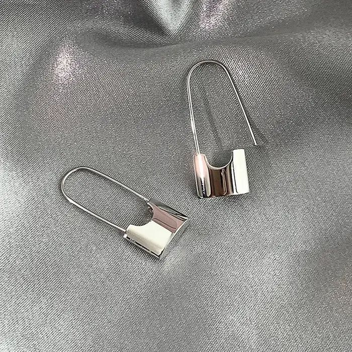 Huitan Hip Hop serrure boucles d'oreilles Style métallique Piercing Cool accessoires pour les femmes usage quotidien