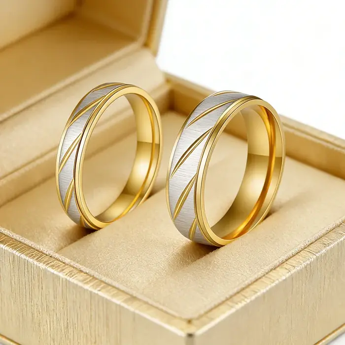 Bagues assorties pour couple