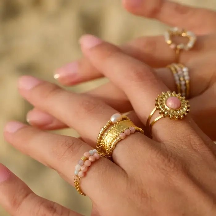 Bagues en perles d'eau douce ajustables et extensibles pour femmes romantiques et mignonnes, à offrir pour des occasions spéciales et cadeaux de rentrée scolaire