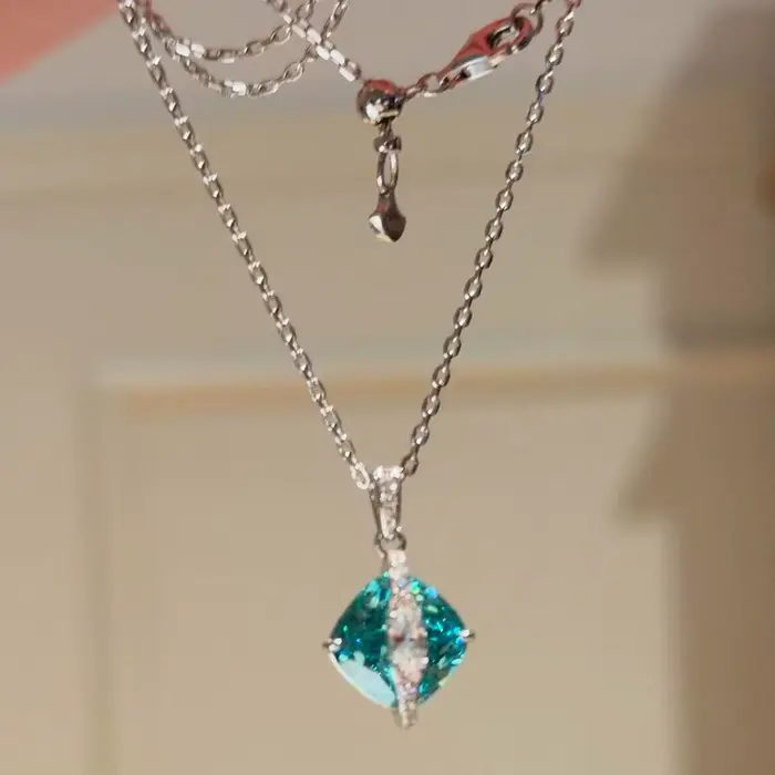 Boucles d'oreilles originales incrustées de diamants bleus Paraiba pour femmes, collier carré de hau