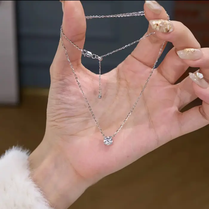 Collier avec pendentif en diamant Solitaire Moissanite pour femmes, plaqué argent 925, chaîne de cou