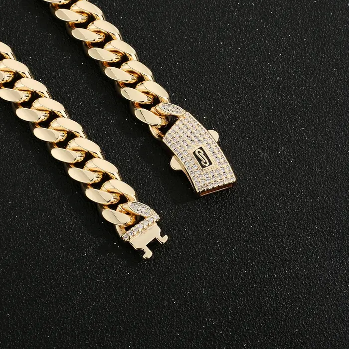 Collier Hip Hop Monaco Laiton Plaqué Or avec Zircon Blanc Style Robuste et Audacieux Pour Occasions Spéciales