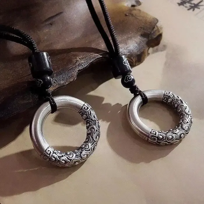 Pendentif cercle doré rétro pour hommes et femmes, boucle de sécurité, cadeau pour couple, collier s