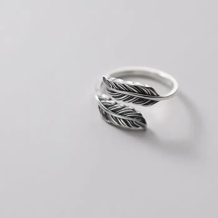 Bague en argent sterling 925 motif plume élégante pour femmes occasions spéciales engagement anniversaire mariage cadeau chic